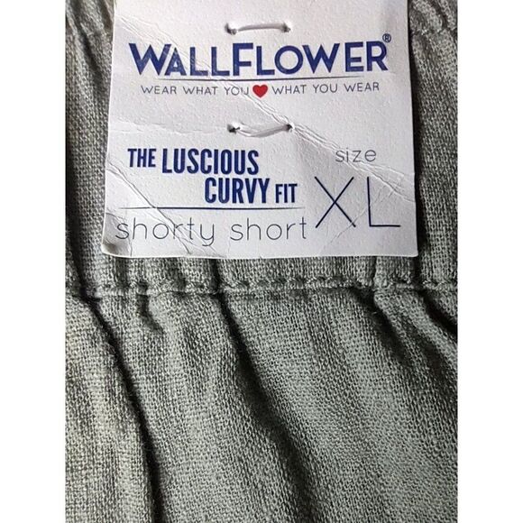 Wallflower Sage Linen Blend Shorty Short Size XL Juniors NWT - Picture 6 of 13